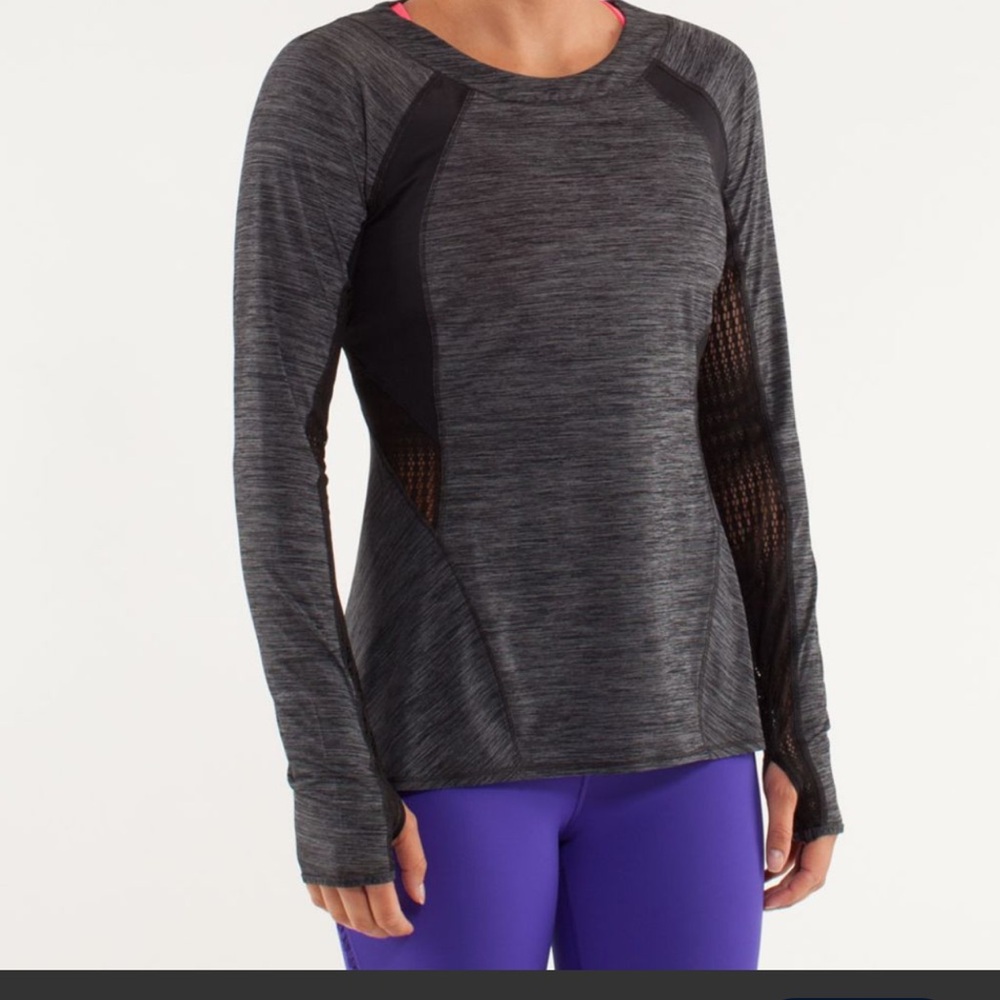 Lululemon Sun Runner Long Sleeve
Black